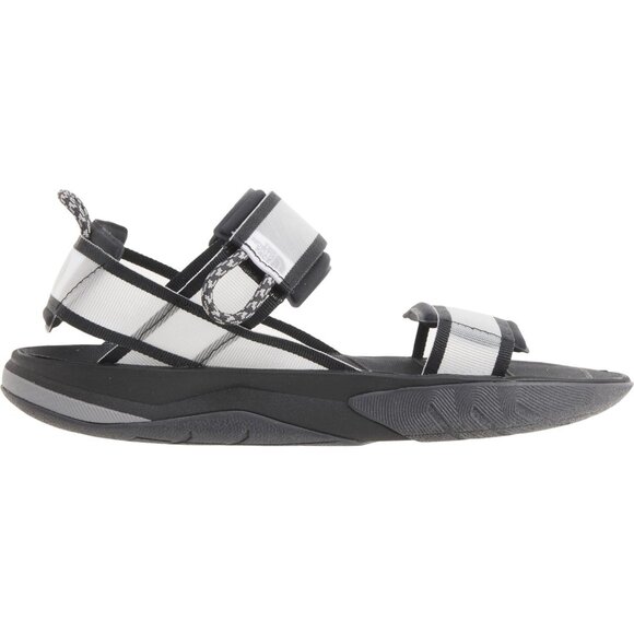 SALE! NEW THE NORTH FACE Skeena Sport Sandals for men Tnf Black/ Asphalt Gray - Picture 1 of 5
